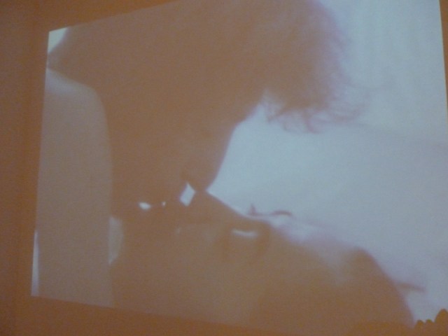 Kisses are forbidden!