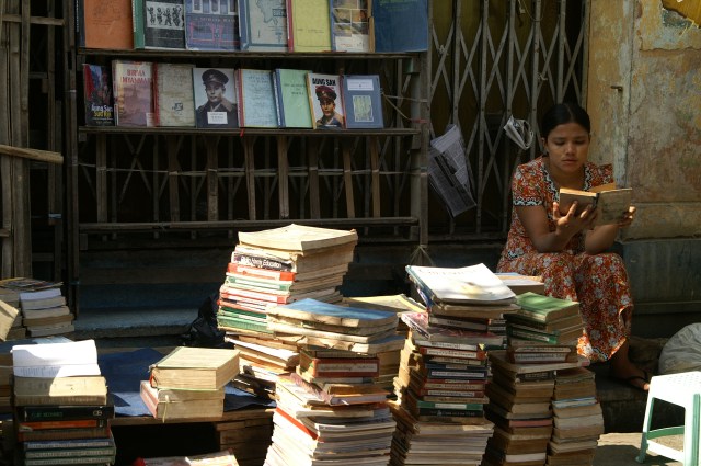 KONICA MINOLTA DIGITAL CAMERA