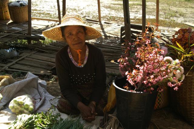 KONICA MINOLTA DIGITAL CAMERA