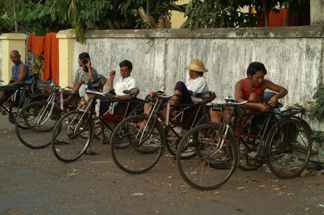 KONICA MINOLTA DIGITAL CAMERA