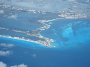 Nachdem die Texaner Lexi, Daisy und Wyatt eingecheckt hatten, ging es über den Atlantik nach London Heathrow, wo Hank Vizsla und Binky Short bereits warteten.