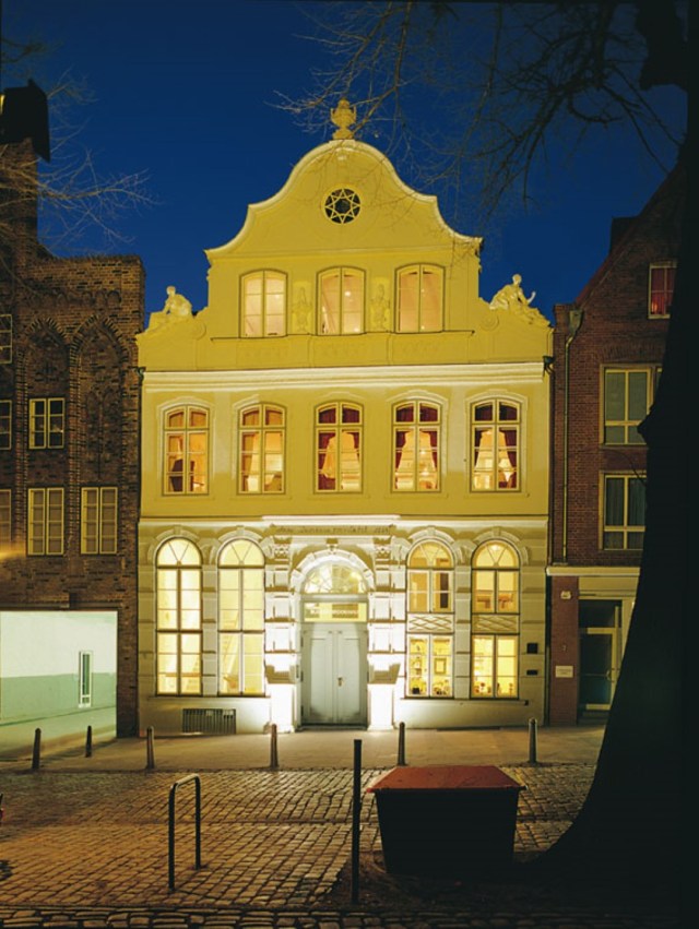 BBH bei Nacht (Large)