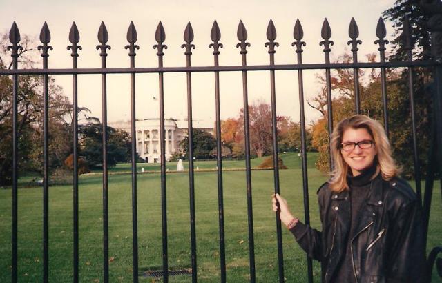 1989 in front of the White House in Washington DC. At this time I wore glasses just for fashion!