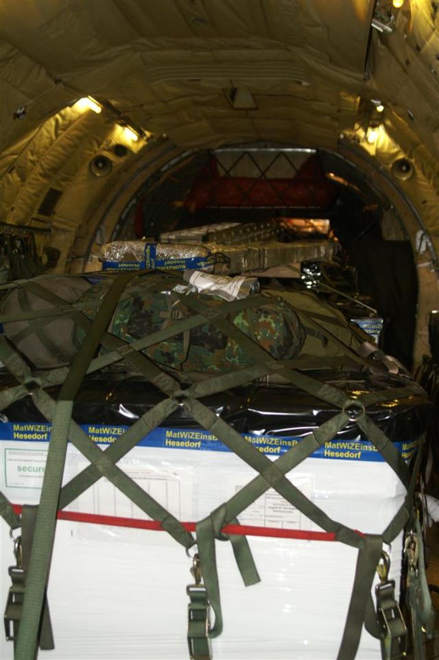 Im Inneren der Transportmaschine.