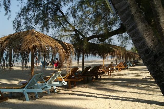 Am Strand in Ngapali./Myanmar beach life.