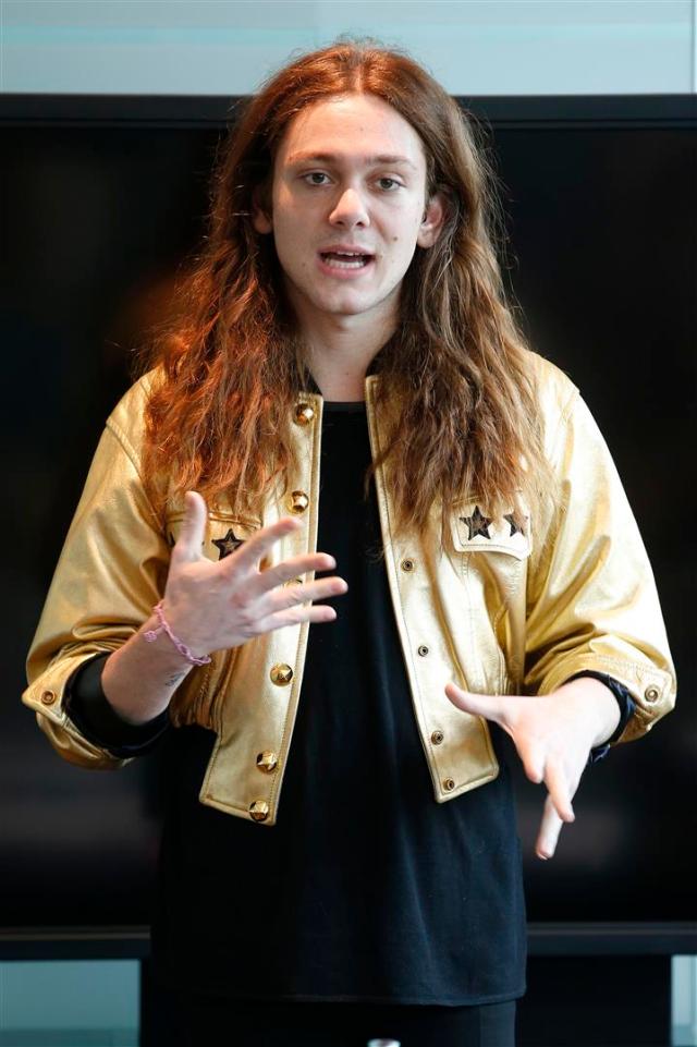 "The fabulous world of Ricci." In der Tat, das ist sie! Starlet Riccardo Simonetti erzählt von sich und dem Fashion Business as usual!