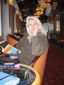 081 Sabine an Bord (Large)