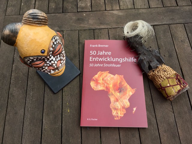 Entwicklungshilfe_Buch